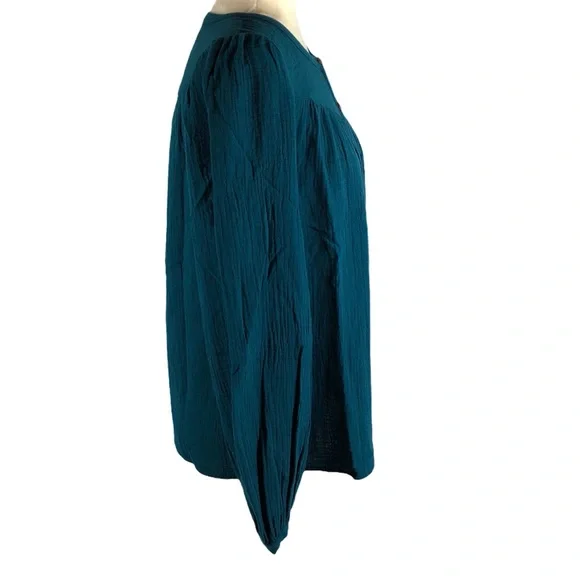 Universal Thread Teal Seersucker Prairie Top - Picture 4 of 8